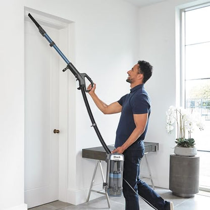 Shark Stratos Upright Vacuum Cleaner [NZ860UKT]